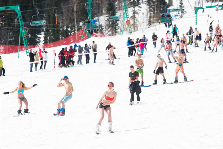 New World Record For Glamorous Swimwear Parade On Skis And Snowboards 8077